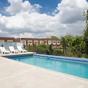 https://choose-to-be-happy-at-brompton-estates-27-two-bedroom-with-pool.hotelsochorios.net